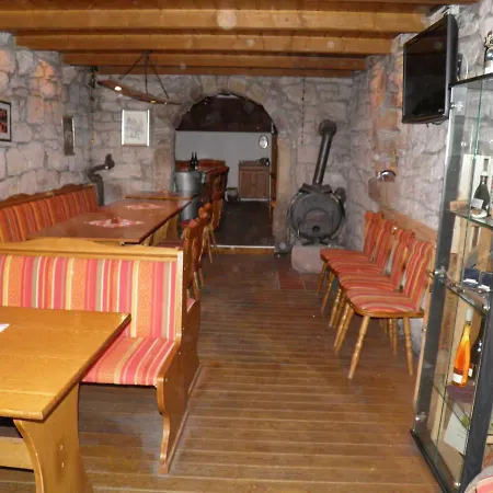 Daire Ferienweingut- Schaefer Gocklingen